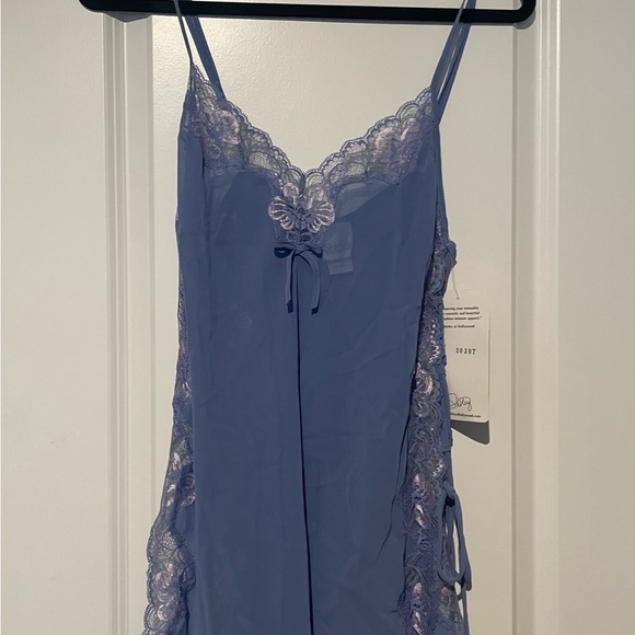Shirley of Hollywood Periwinkle Lace Chemise Set - Picture 6 of 10